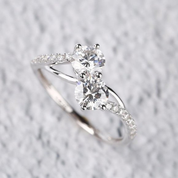 🍁 Beautiful Twisted Double Round Trendy Pure Zircon Rings for Women, PD243 - Picture 2 of 5